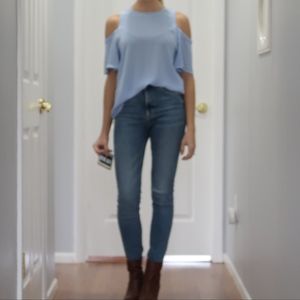 Express Cold Shoulder